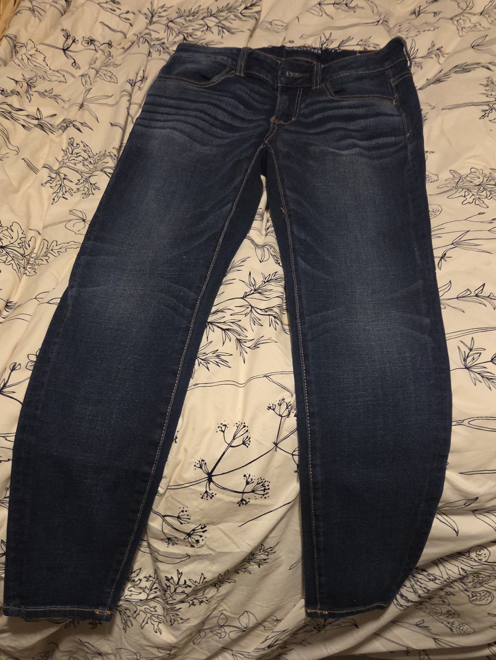 American Eagle Outfitters Dark Blue Skinny Jeans